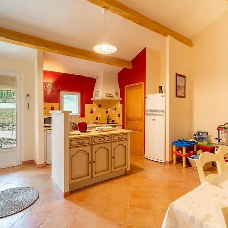 Lou Recati La Ribelle En Provence *
