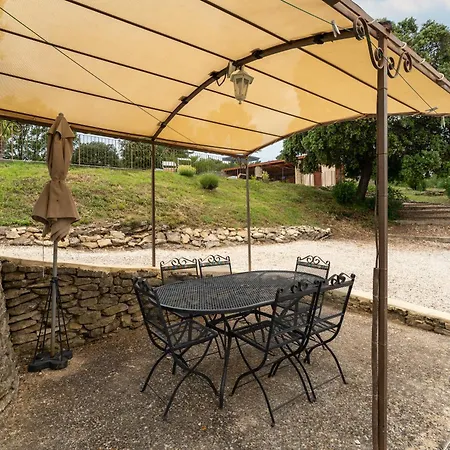 Lou Recati La Ribelle En Provence